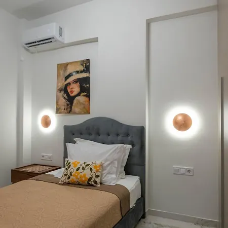 شقة Zenon Homes 3nd Floor, Center كالاماتا