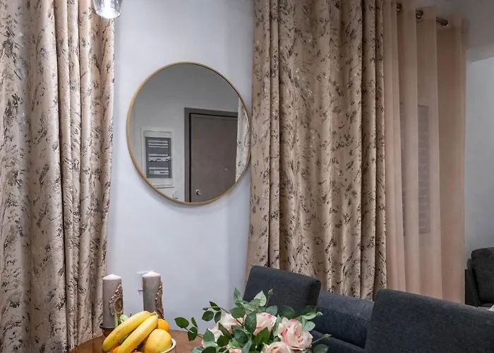 Zenon Homes 3nd Floor, Center *