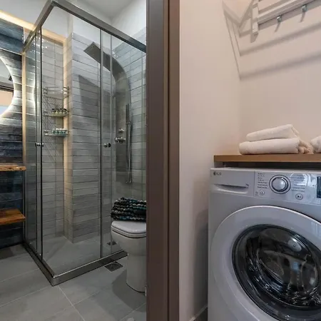 Zenon Homes 3nd Floor, Center Apartment Kalamata