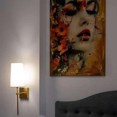 Zenon Homes 3nd Floor, Center *