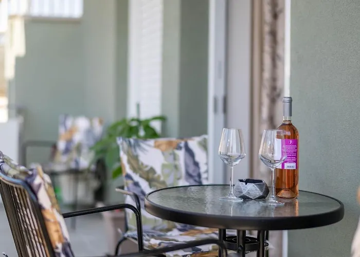 Apartamento Zenon Homes 3nd Floor, Center Kalamata