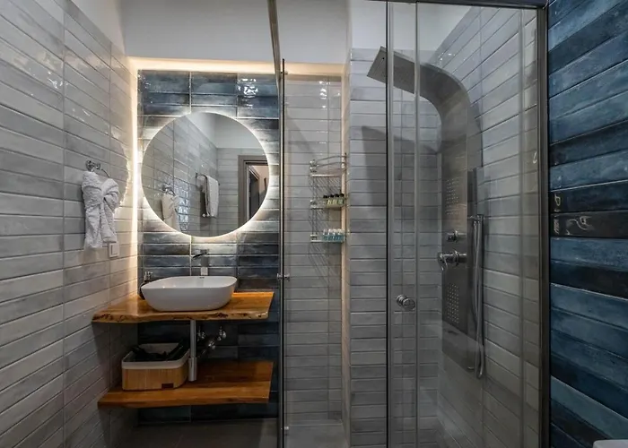 Zenon Homes 3nd Floor, Center Apartamento