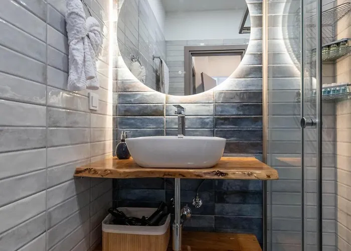 Apartamento Zenon Homes 3nd Floor, Center *