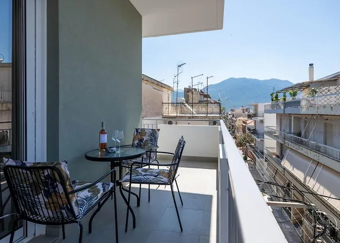 Zenon Homes 3nd Floor, Center Apartamento *